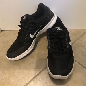 Women’s Nike shoes
